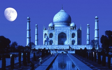 Taj Mahal Moonlight Tour